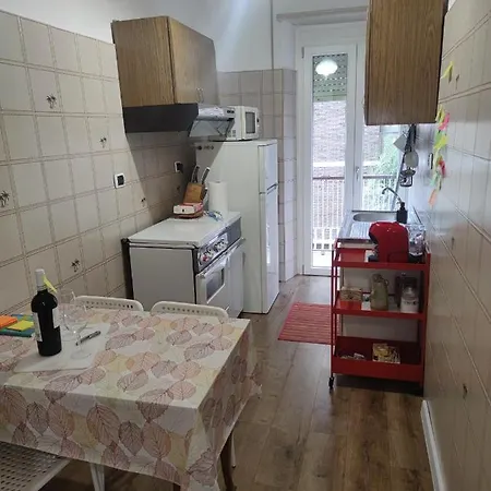 Apartamento Intero Centocelle Roma. Affaccio Metro Roma